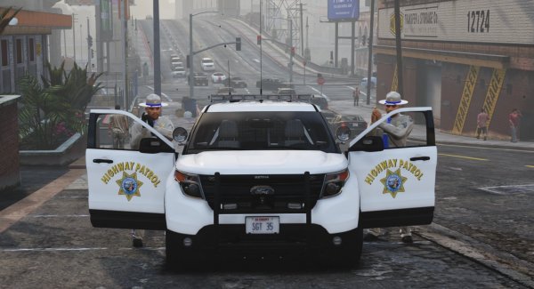 Polarbear Ford Explorer